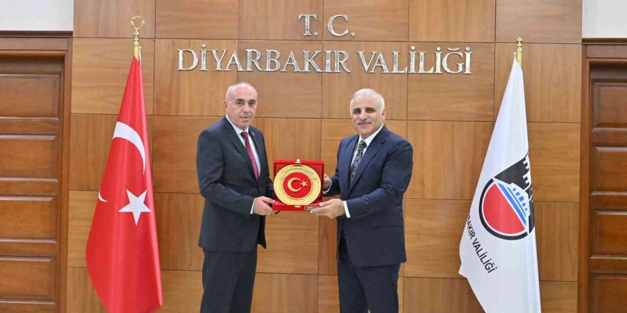 EMŞAV heyeti Vali Zorluoğlu ve Emniyet Müdürü Mutlu ile bir araya geldi