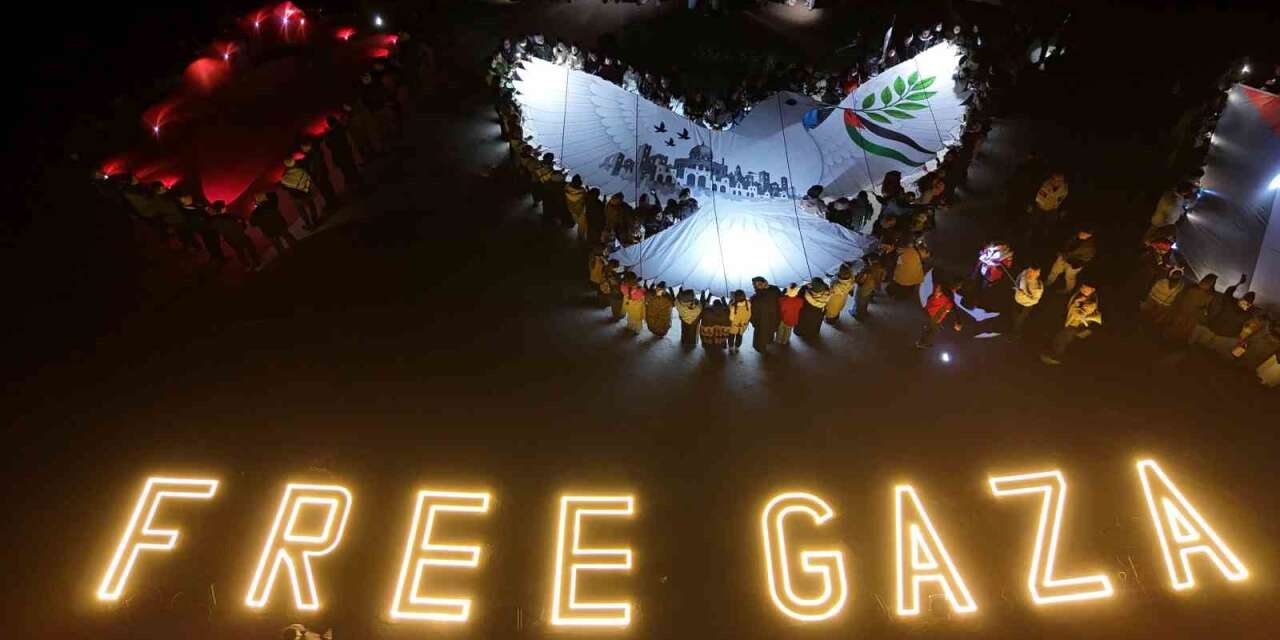 Kapadokya’dan Gazze’ye ışıklı mesaj: "Free Gaza"