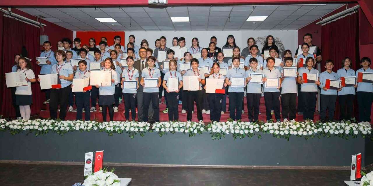 GKV Özel Okullarında Cambridge ve TOEFL sertifika töreni