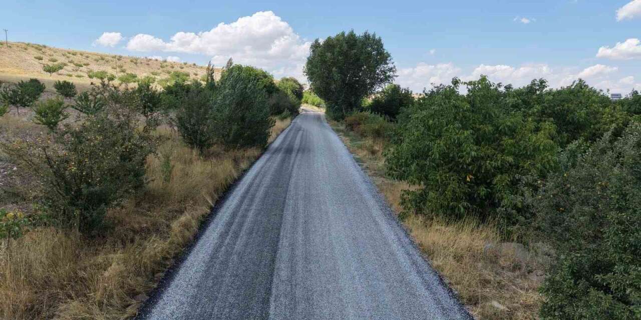 Hekimhan’da 7 mahallenin ulaşımını rahatlatan yol çalışması tamamlandı