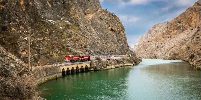 Doğu Ekspresi Sezonu: Kars ve Sarıkamış'a Kış Yolculuğu