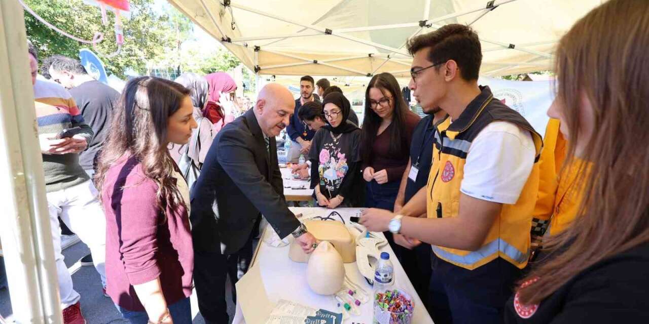 Düzce Üniversitesi’nde kampüse hoş geldin etkinlikleri sona erdi