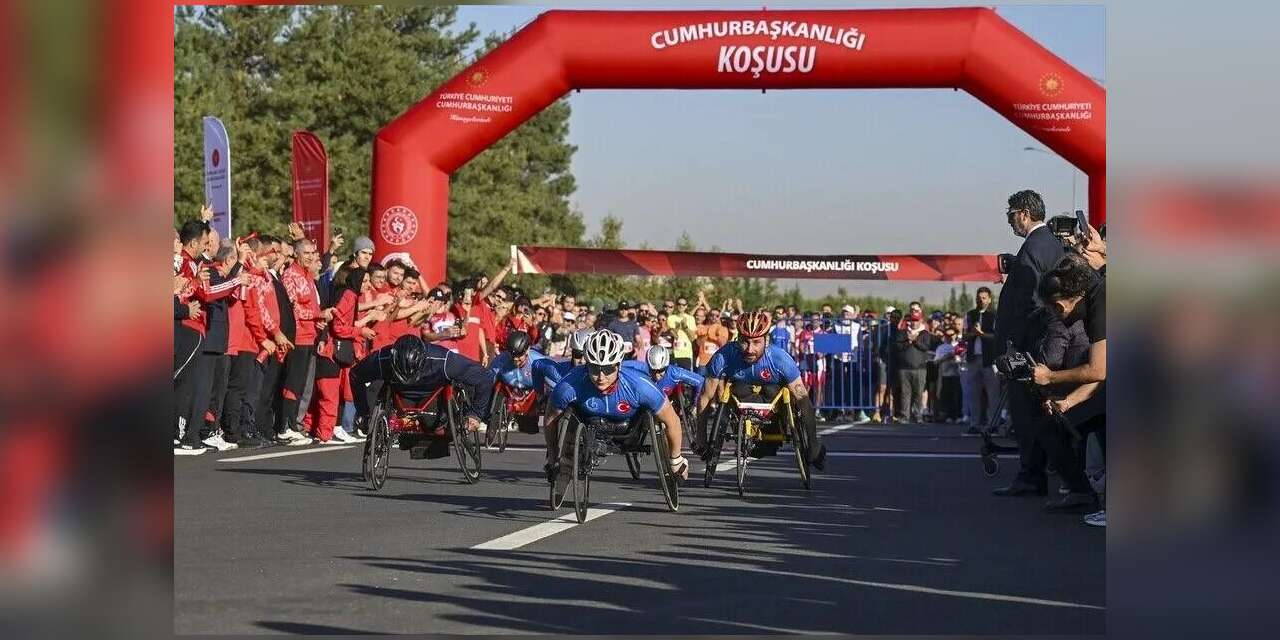 Cumhurbaşkanlığı Yarı Maratonu’nda şampiyonlar Bağcılar’dan çıktı
