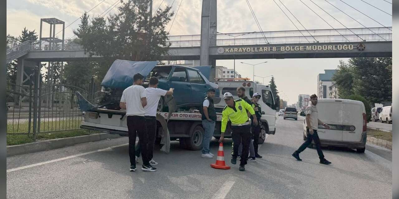 Otomobil refüje çıktı