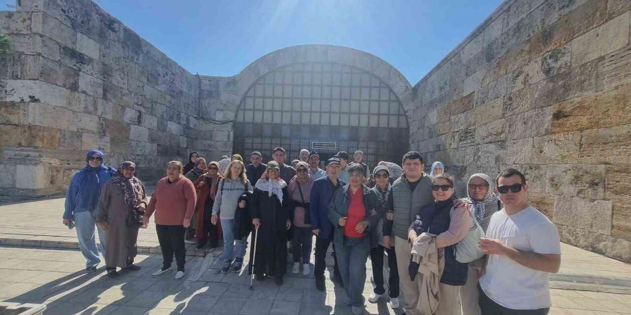 Engelsiz Yaşam Merkezi öğrenci ve aileleri Pamukkale ve Buldan’ı keşfetti