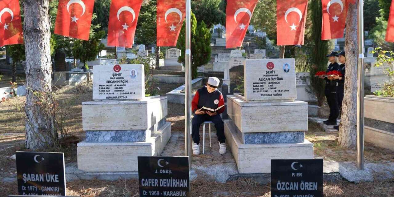 Öğrenciler Şehit Alican Öztürk’ün kabri başında dualarla andı