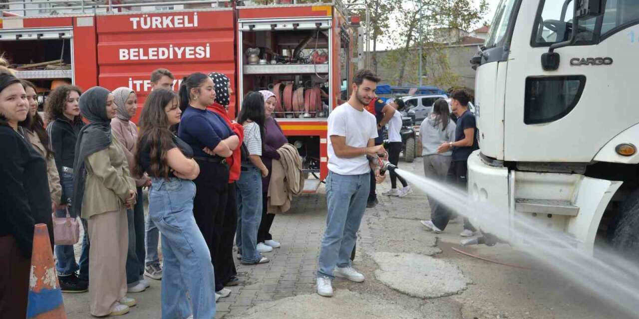 Türkeli’de uygulamalı itfaiye eğitimi
