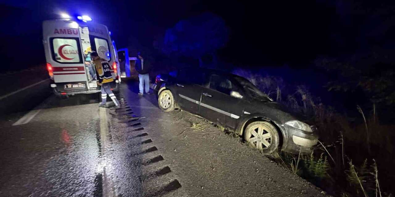 Kastamonu’da otomobil orta refüje çarptı: 1 yaralı