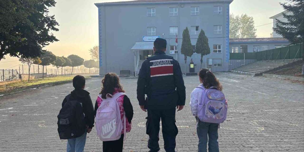 Bilecik’te 10 okulda jandarma denetimi