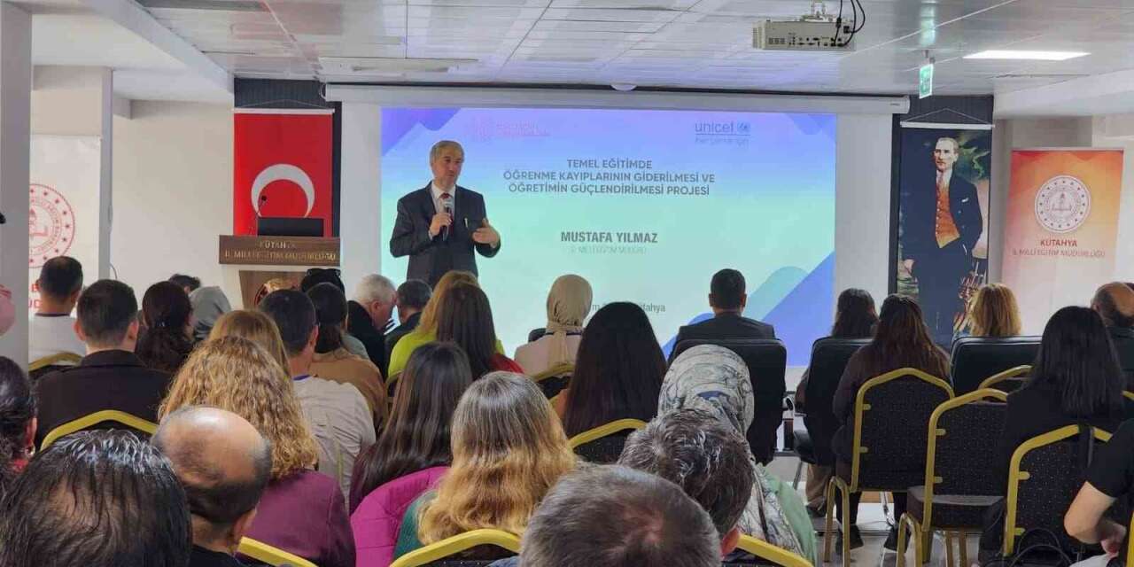 Öğrenme Kayıplarını Giderme Projesinin eğitici eğitimi Kütahya’da başladı