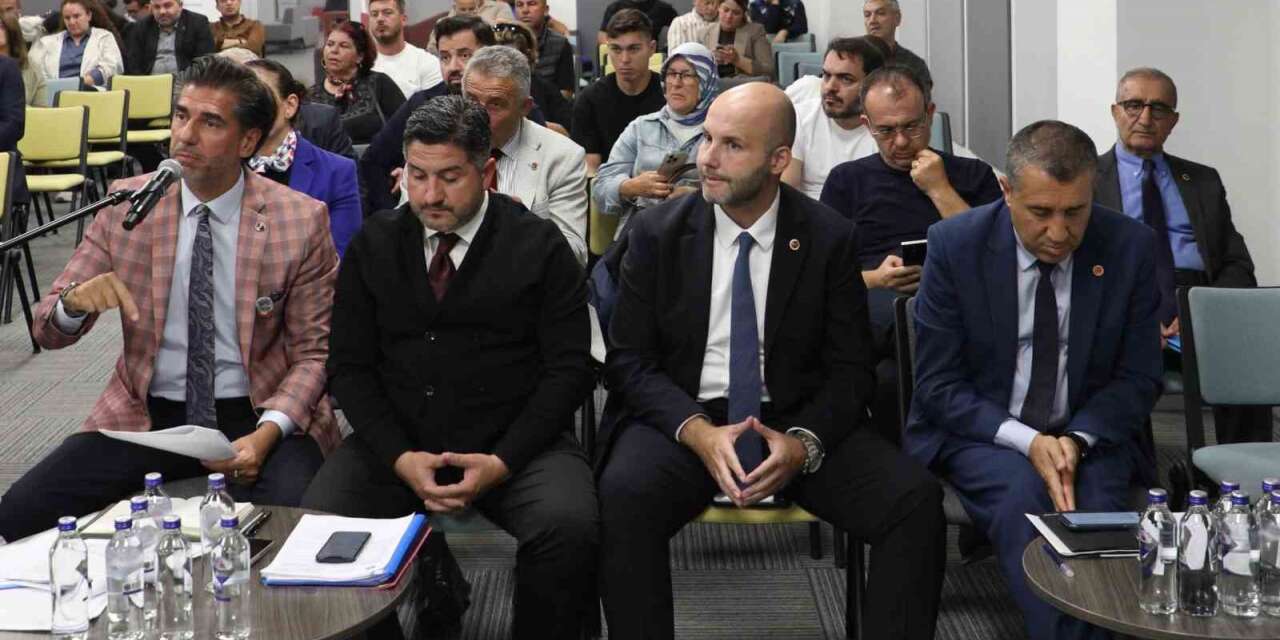 Mudanya’da bütçe krizi, evrak tepkisi meclise damga vurdu