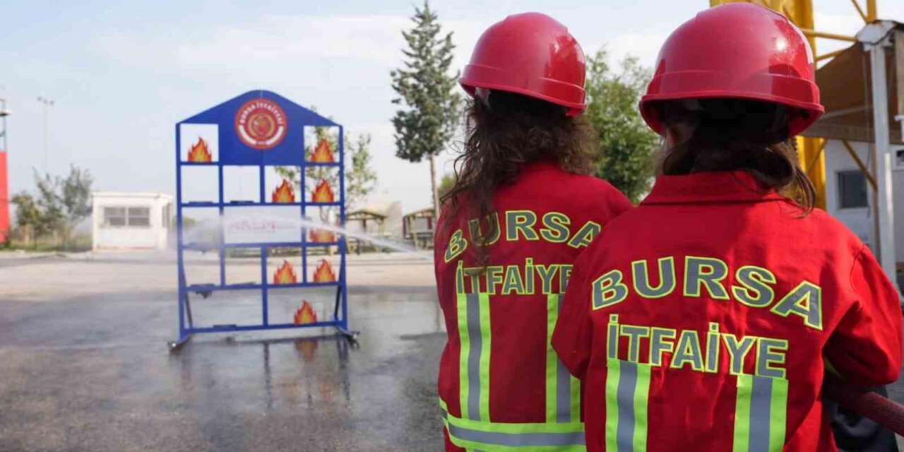 Bursa İtfaiyesi’nden geleceğin nesillerine yangın güvenliği eğitimi