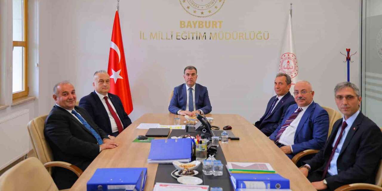 Bayburt’ta eğitim çalışmaları masaya yatırıldı