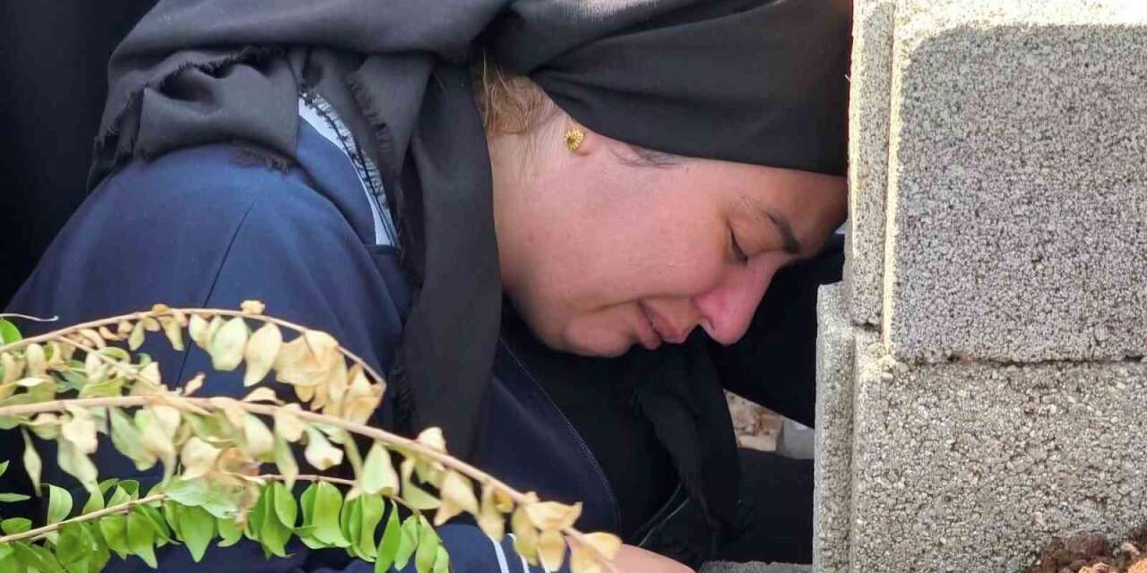 Batan gemide 2 evladını kaybeden annenin "Çok özledim sizi" paylaşımı yürek burktu