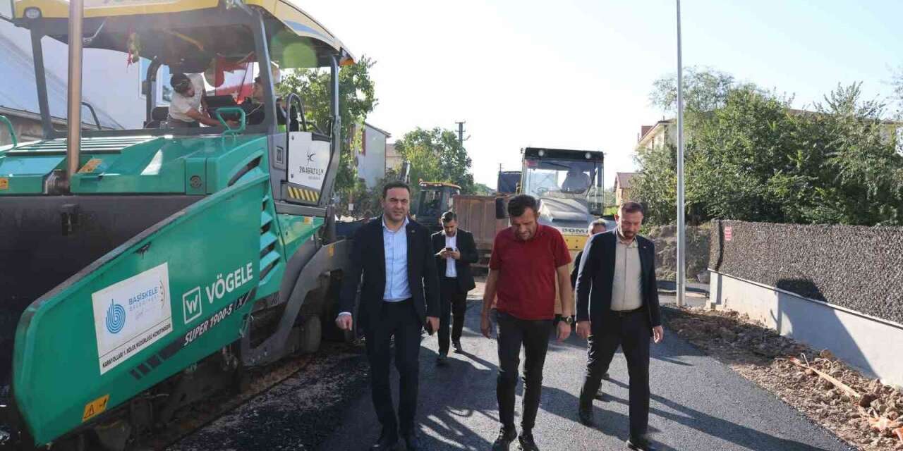 Yeşilyurt Mahallesi’nde asfalt çalışmaları sürüyor