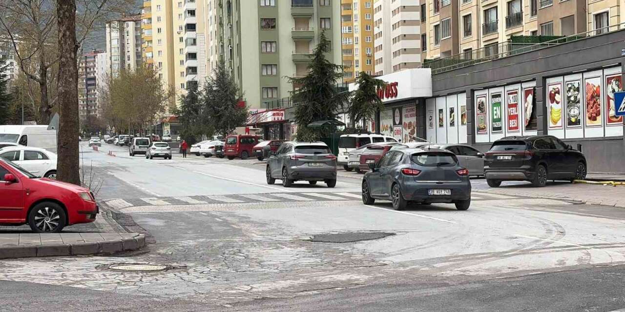 Fabrika müdürünü öldüren sanık yeniden hakim karşısına çıktı