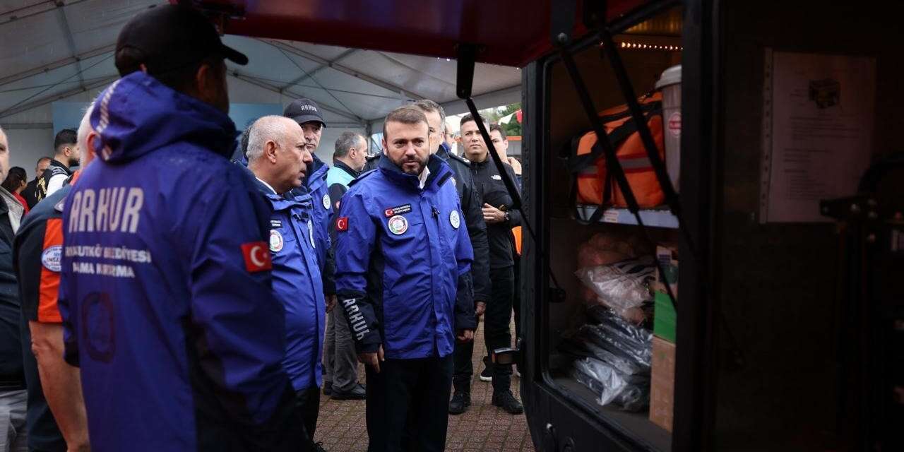 Arnavutköy’de afetlere karşı 14 acil durum konteyneri hizmete alındı