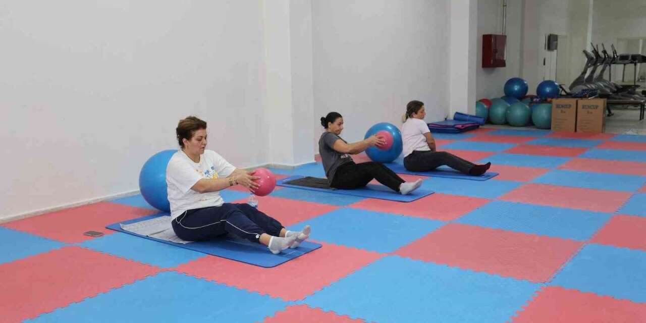 Şehzadeler’de kadınlar haftanın 5 günü sporla buluşuyor