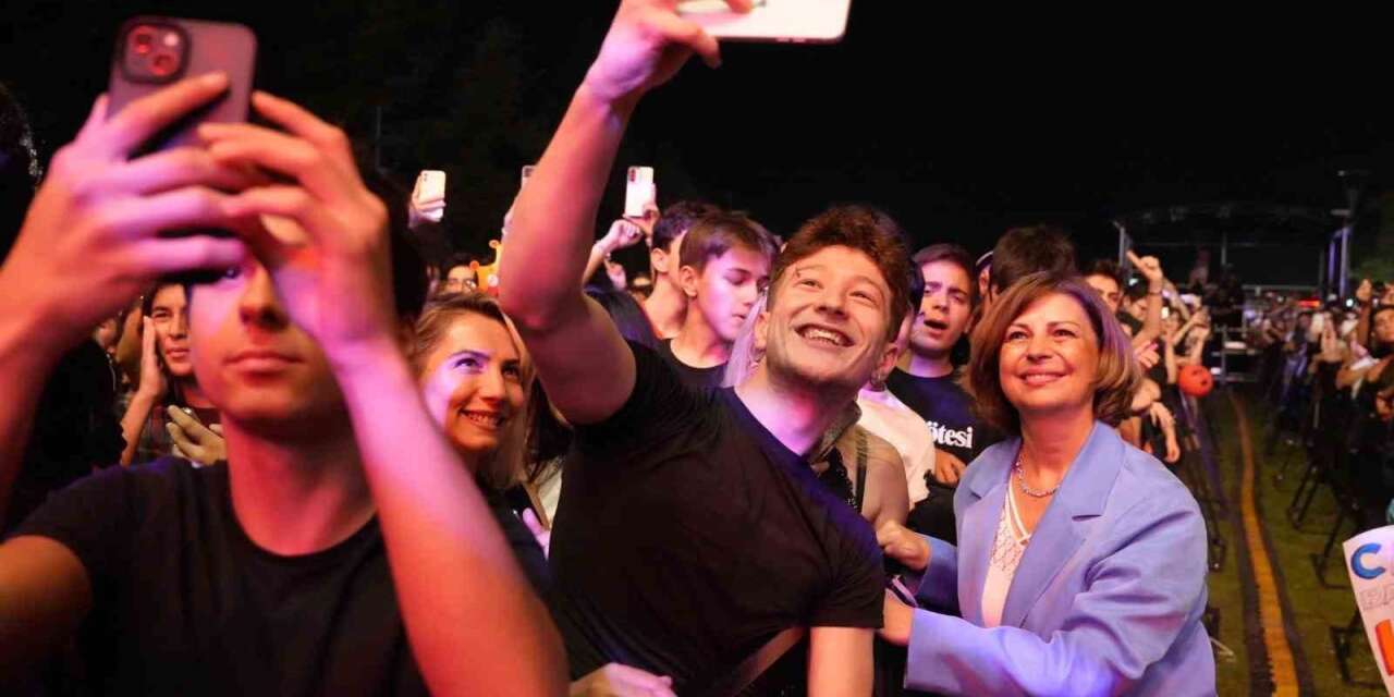 Başkan Ayşe Ünlüce Türkiye’nin ilk 5’inde