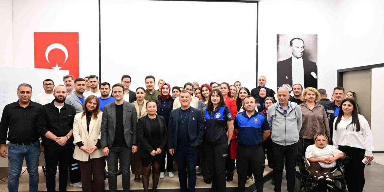 Manisa Büyükşehir personeline disleksi eğitimi