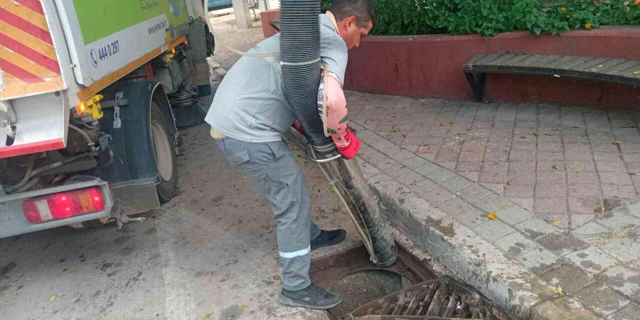 Kemer’de mazgal temizliği çalışmaları tamamlandı