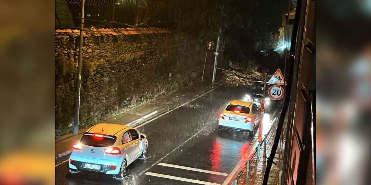 Ortaköy’de şiddetli yağış nedeniyle istinat duvarı çöktü