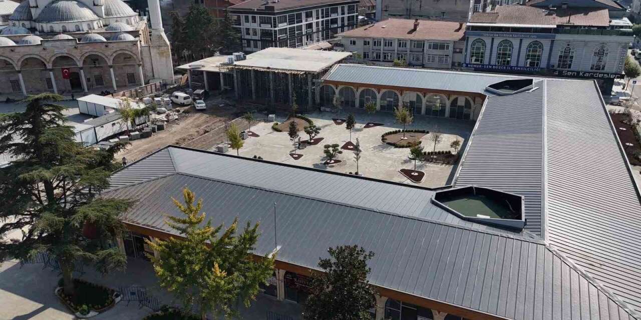 Cedidiye Kent Meydanı’nda sona yaklaşıldı