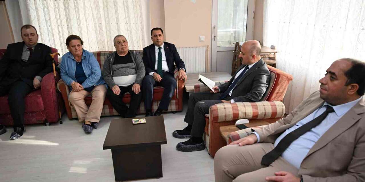 Vali Varol, görme engellilerle aynı sayfada buluştu
