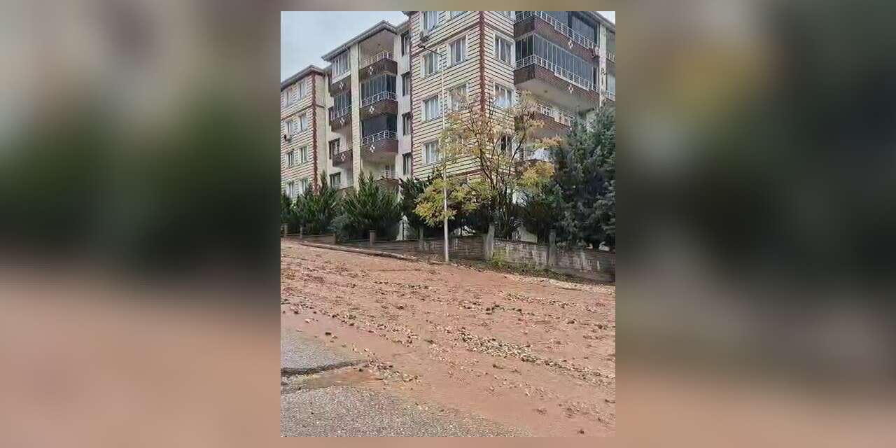 Adıyaman’da şiddetli yağış taşkına neden oldu