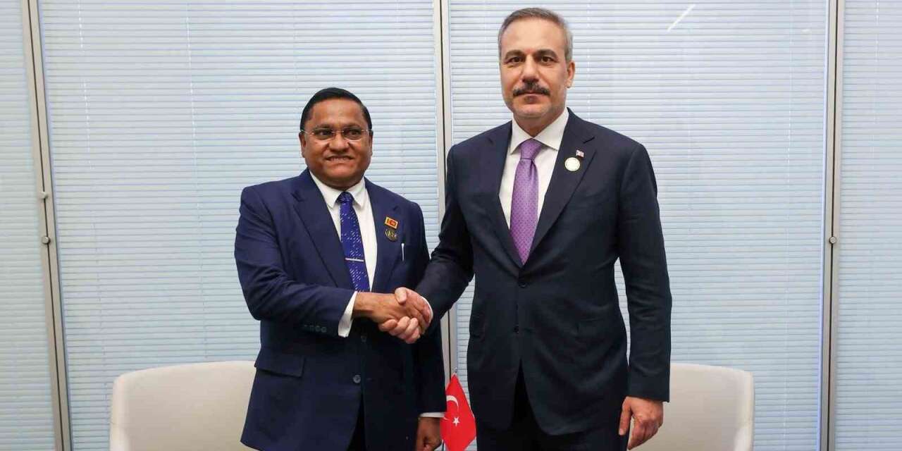 Bakan Fidan, Sri Lankalı Bakan Herath ile bir araya geldi