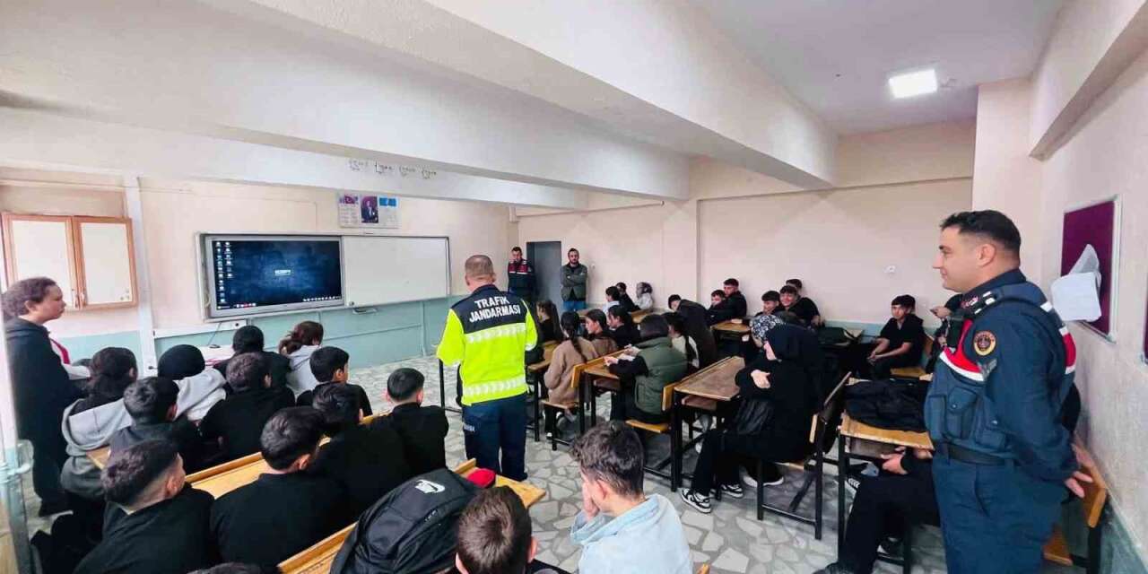 Çobanlar’da "Trafik Dedektifleri Projesi" eğitimi