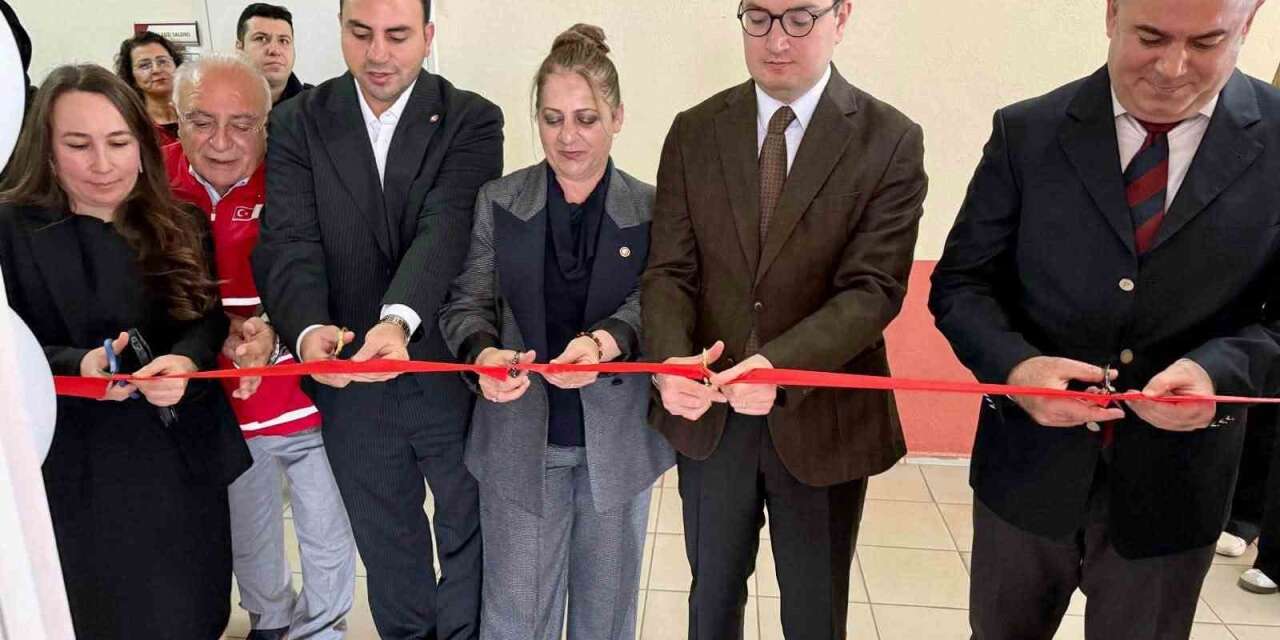 Bozdoğan Meslek Yüksekokulu Kızılay Kampüs Mağazası’nın açılışı yapıldı
