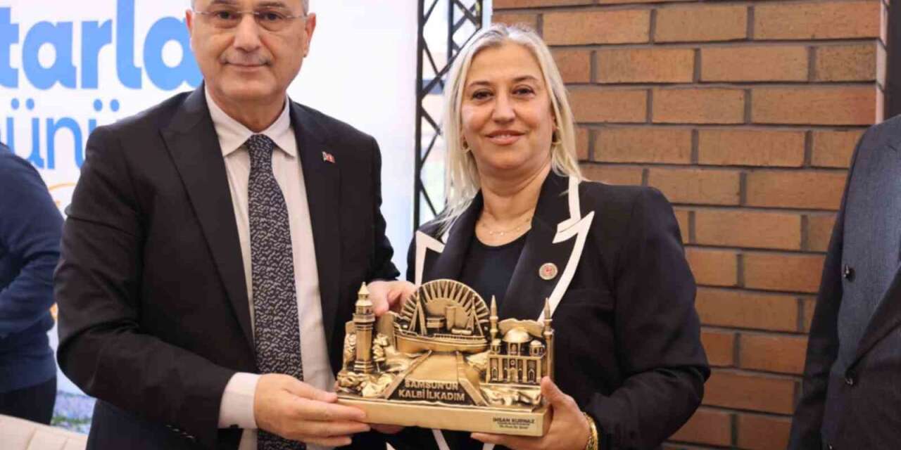 Başkan Kurnaz: "Muhtarlarımız en önemli iletişim köprülerimiz"