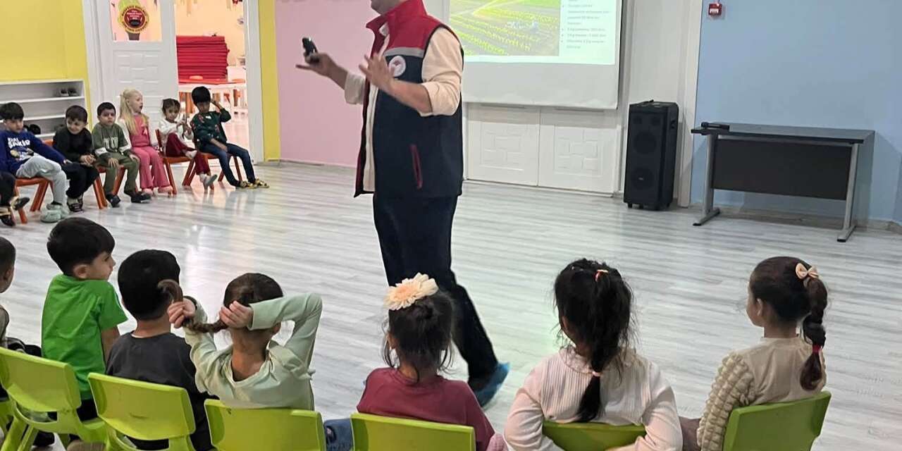 Cizre’de minik eller israfı önlemek için bilinçleniyor