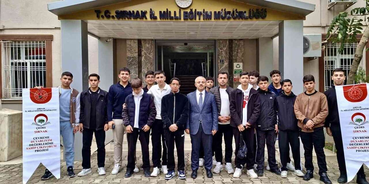 Tarihin izinden giden Şırnaklı öğrenciler Malazgirt kampına uğurlandı