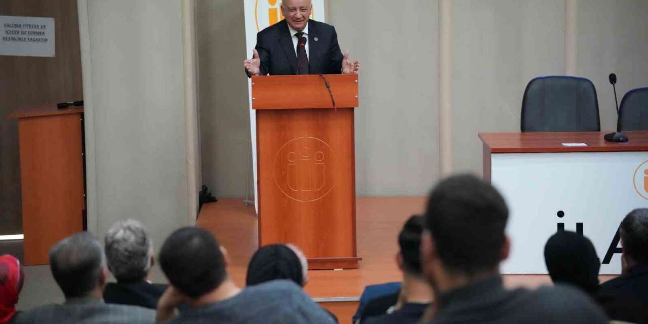 Prof. Dr. Durmuş Boztuğ, Türk irfan geleneğinin tarihsel izlerini anlattı