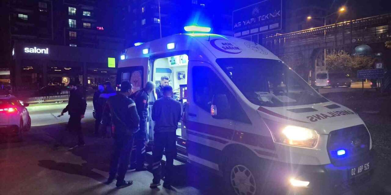 Otomobil ile motosiklet çarpıştı: 1 yaralı