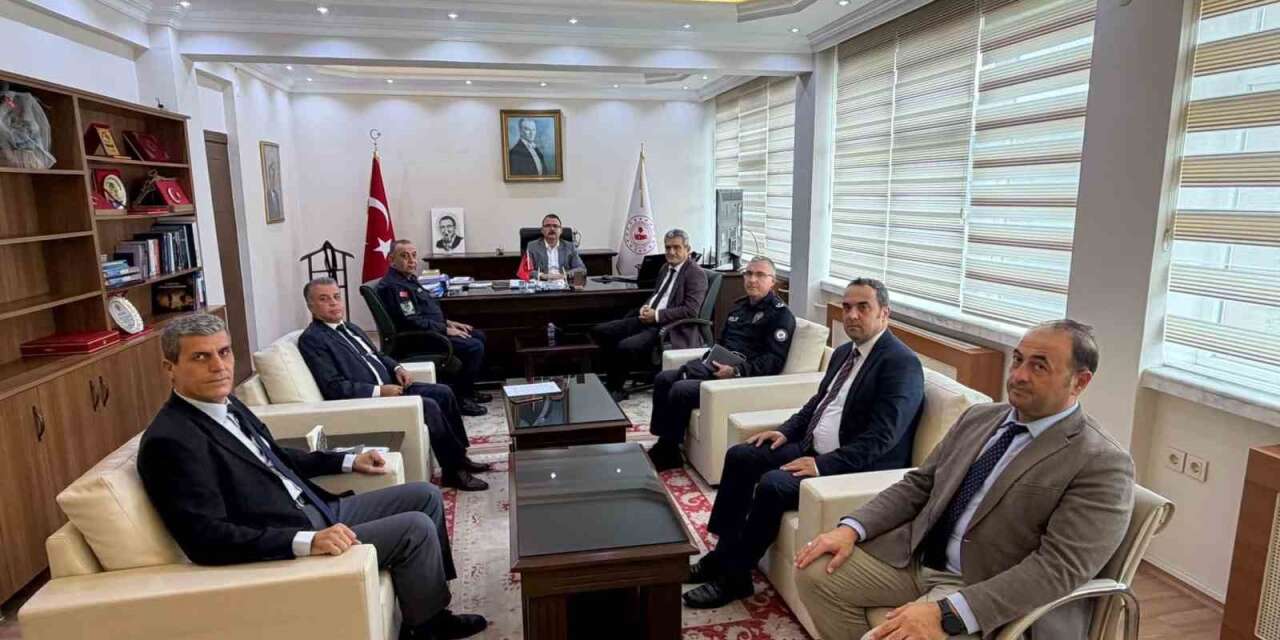 Sultanhisar’da 29 Ekim öncesi kurum amirleri bir araya geldi
