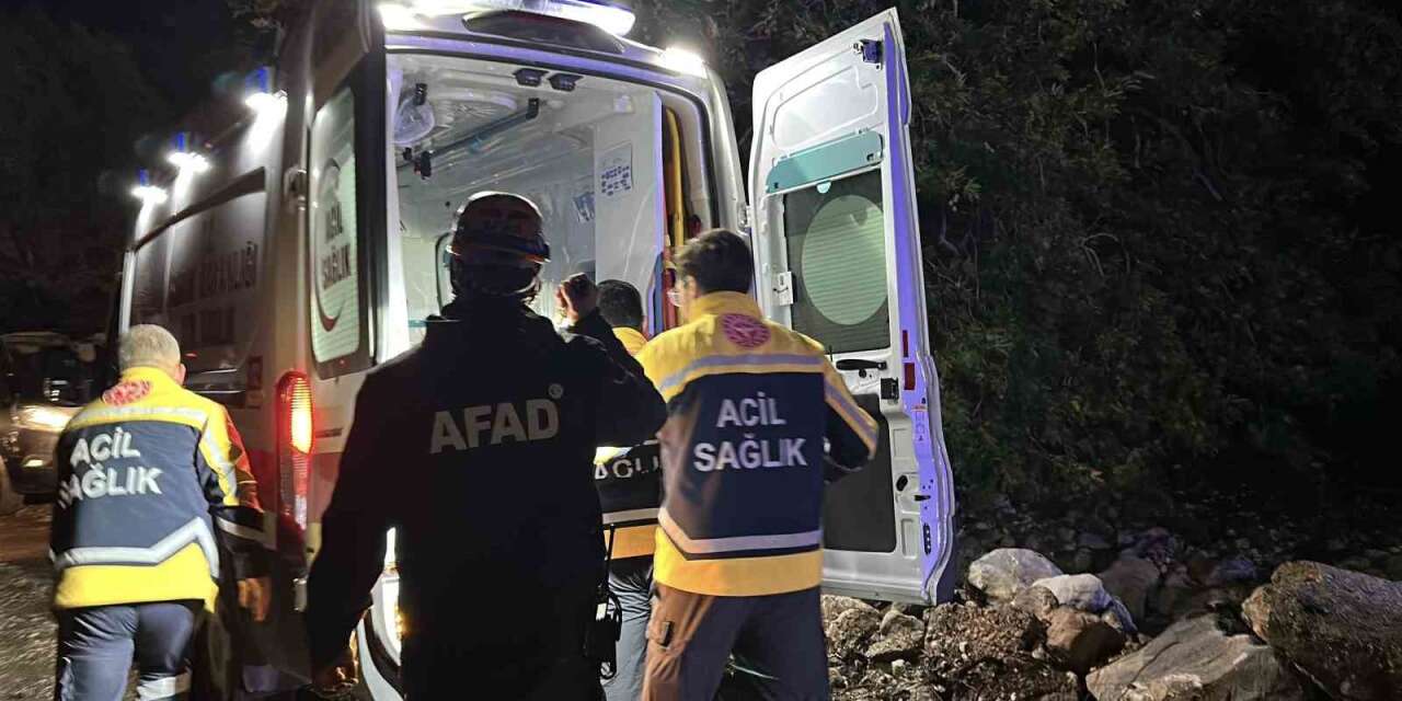 Isparta’da Yazılı Kanyon’da mahsur kalan 3 İHH gönüllüsü kurtarıldı