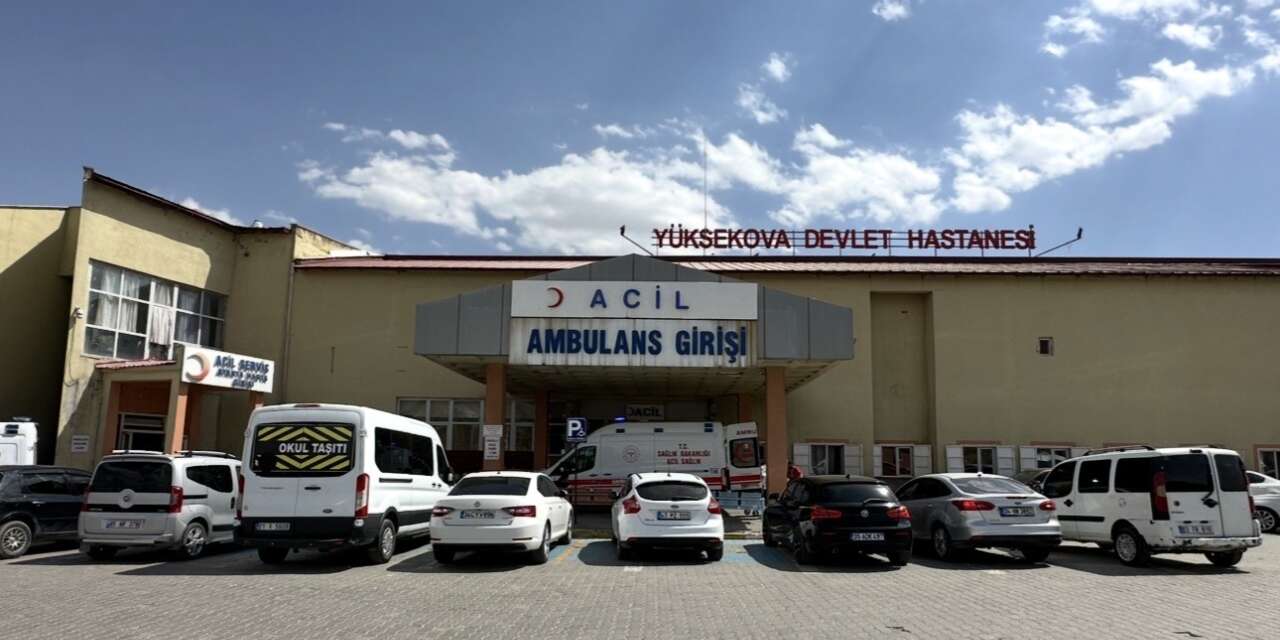 Yüksekova Devlet Hastanesi’nde uzman hekim kadrosu güçlendi