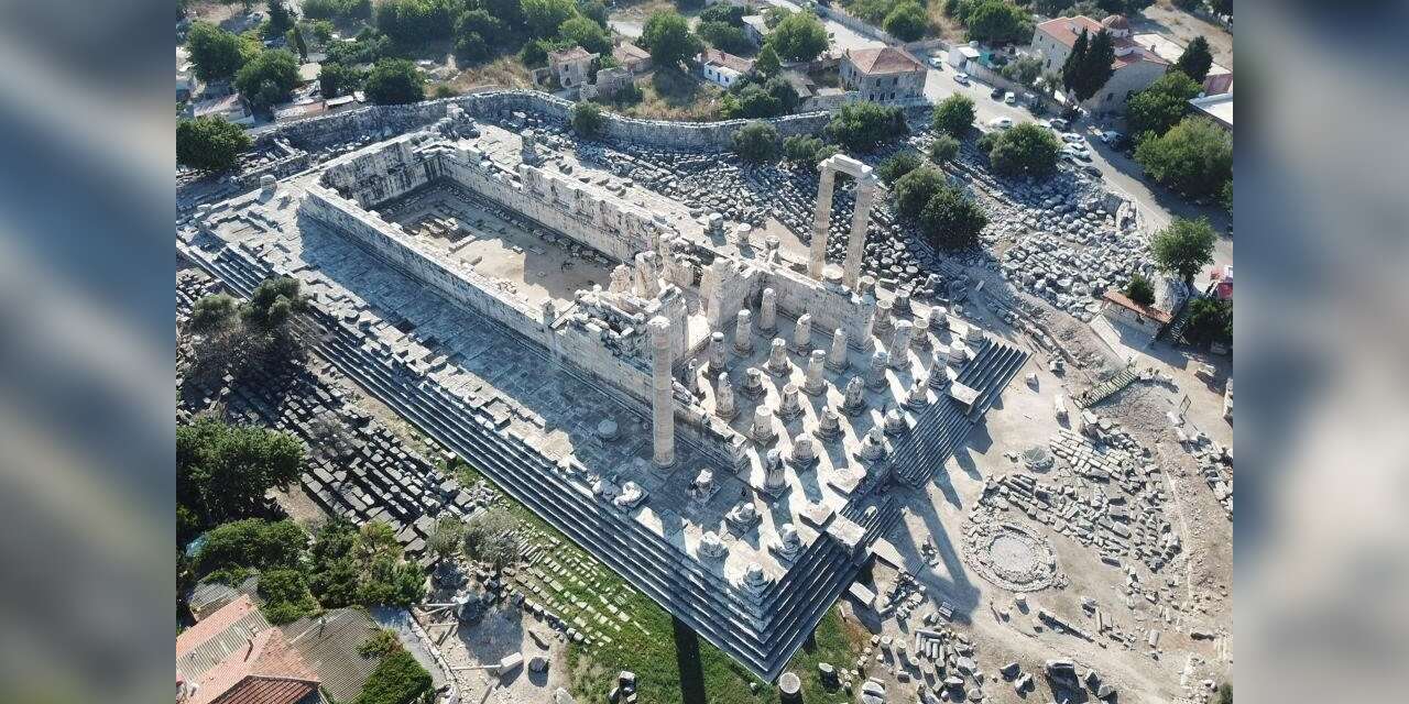 Didyma Apollon Tapınağı gece ziyaretlerinde 60 bin kişiyi aştı