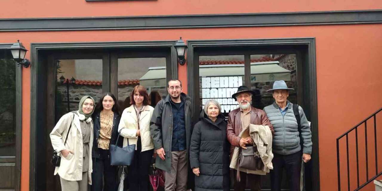 "Bedri Rahmi Eyüboğlu Yaşıyor" sergisi söyleşiyle tamamlandı