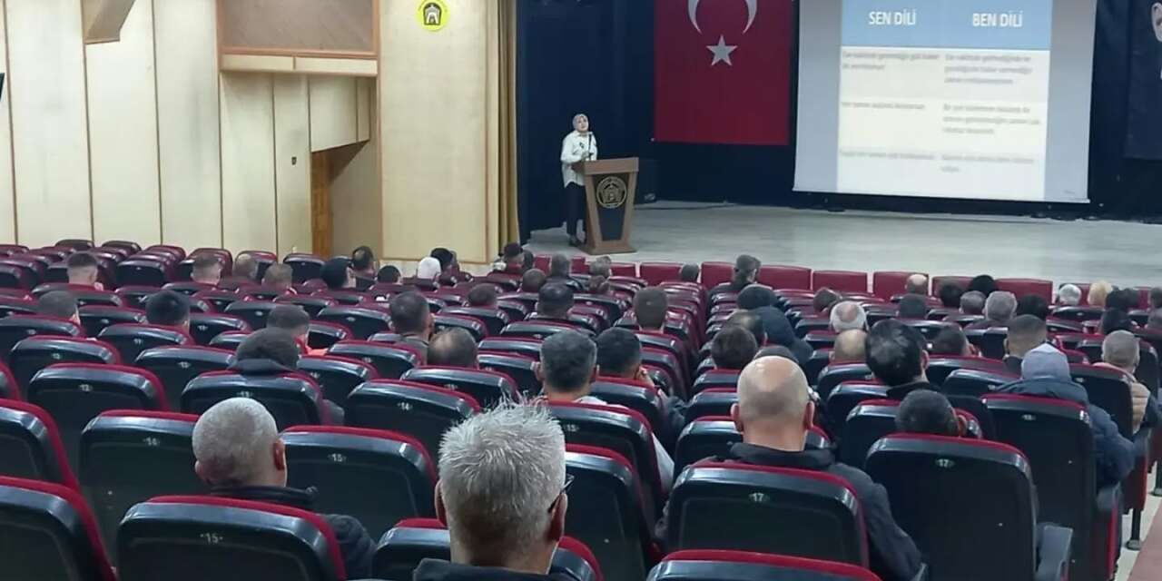 Tavşanlı’da yükümlülere aile içi iletişim semineri