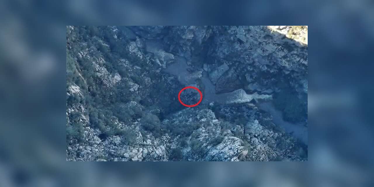 Yazılı Kanyon’da mahsur kalıp kurtarılan 3 gönüllünün tespit edilme anı dron kamerasına yansıdı