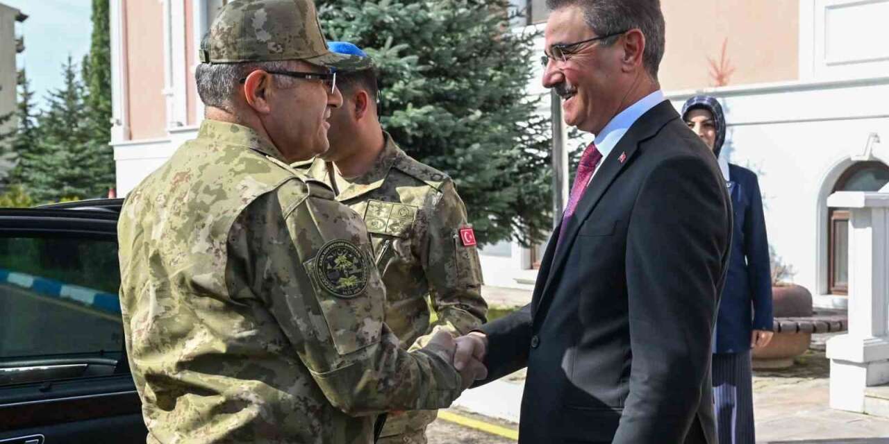 Tokel Paşa Erzurum’da