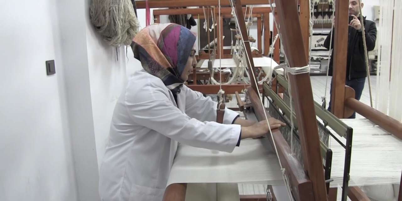 Siirt’te kadın kilim ustasının keten dokuma yolculuğu