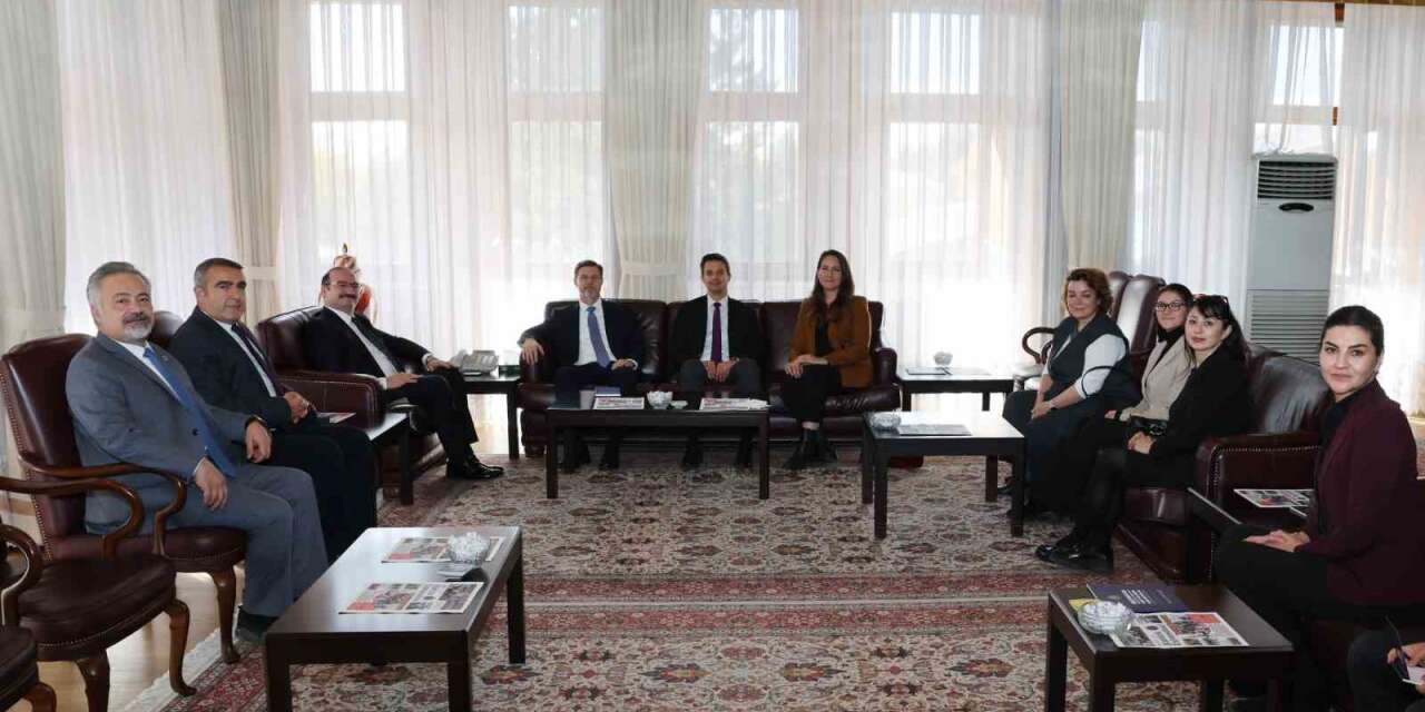 ABD Ankara Büyükelçiliği kamu diplomasisi heyetinden Atatürk Üniversitesine ziyaret