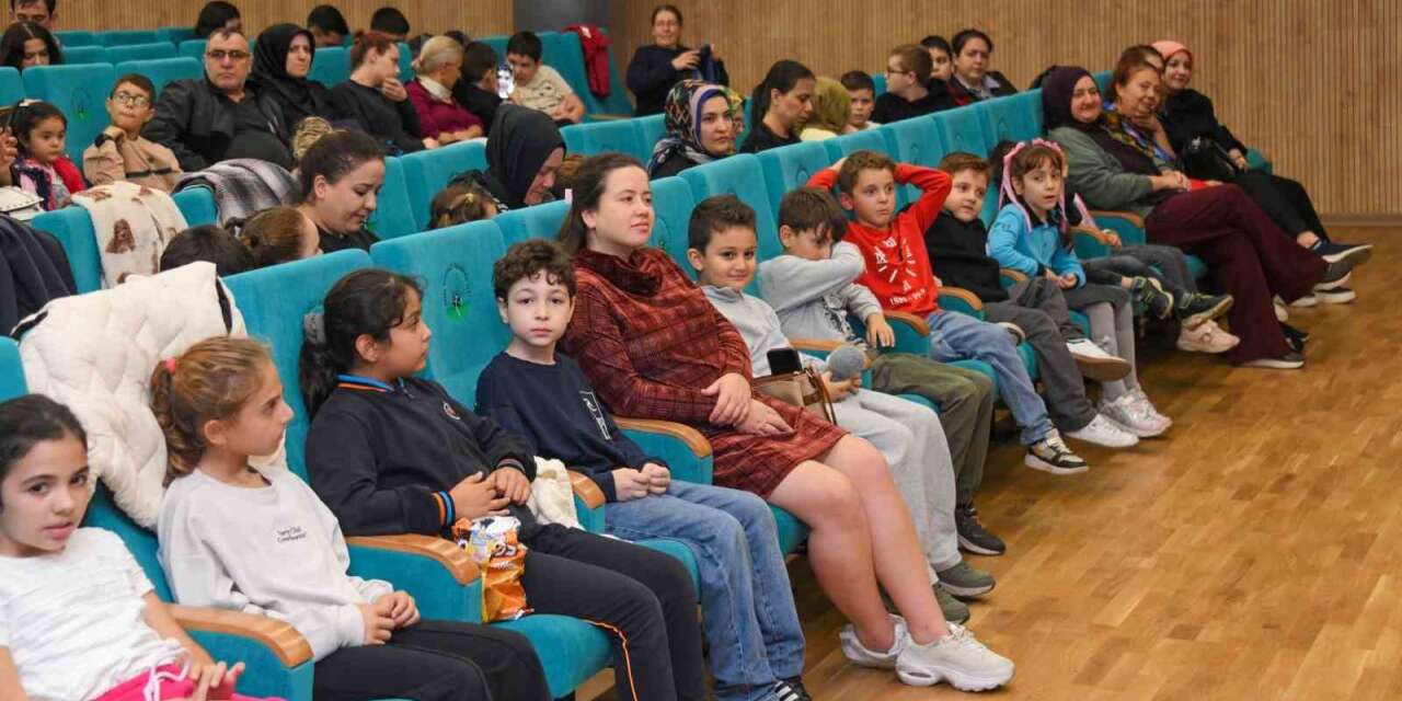 Osmangazi’de "Barış Adası" çocuklarla buluştu