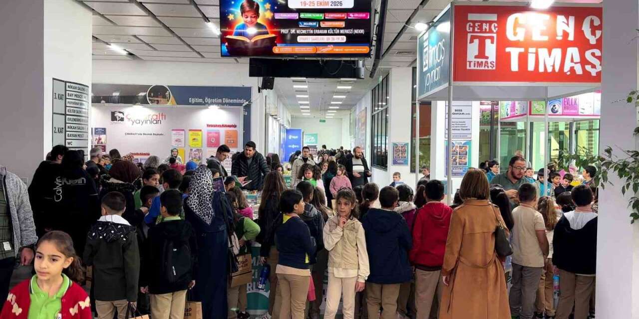Çayırova 7. Kitap Günleri’ne öğrencilerden yoğun ilgi
