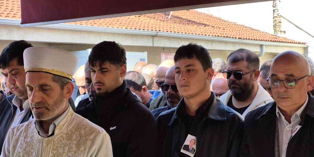 Muhtarlar Günü’nde hayatını kaybeden muhtar son yolculuğuna uğurlandı